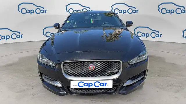 Jaguar Xe view 5