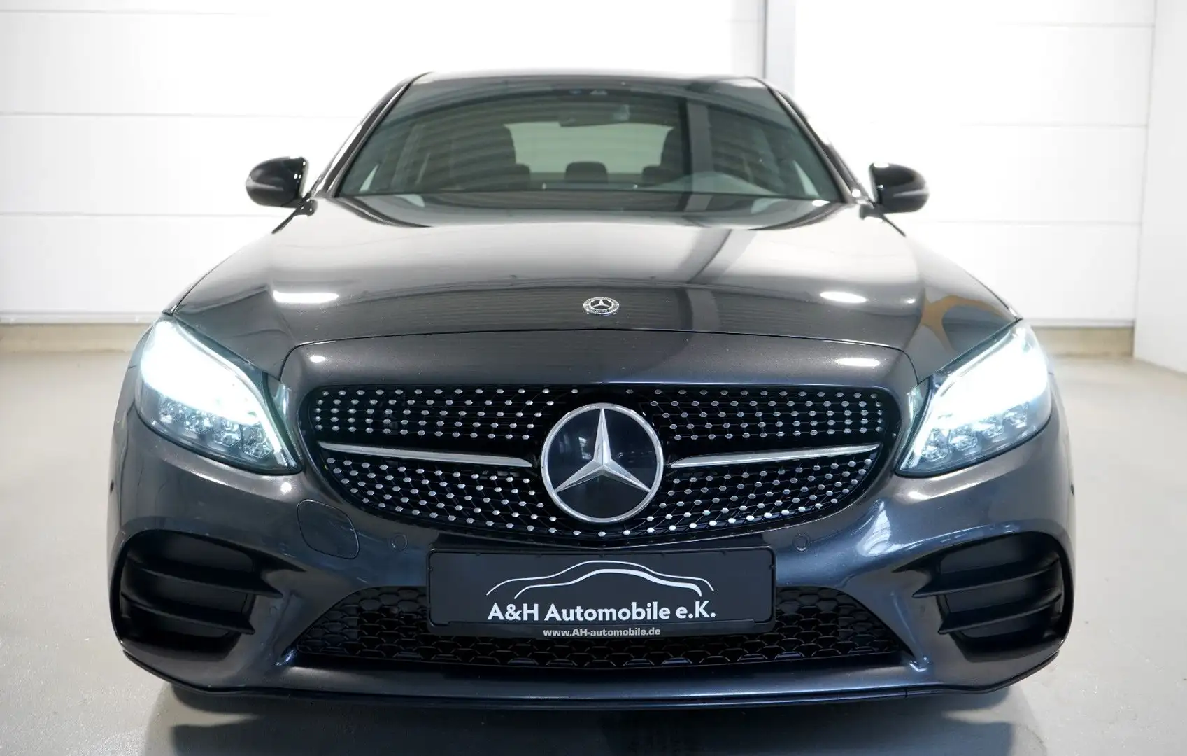 Mercedes-Benz C 300 de Lim. AMG Line *LED*KEYLESS*KAMERA* Groen - 2