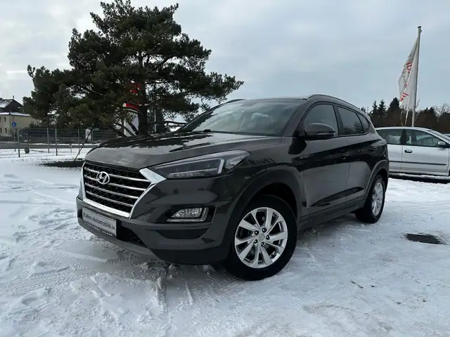 Hyundai TUCSON 2WD Navi Klimaautom. 2. Hand Top Zustand