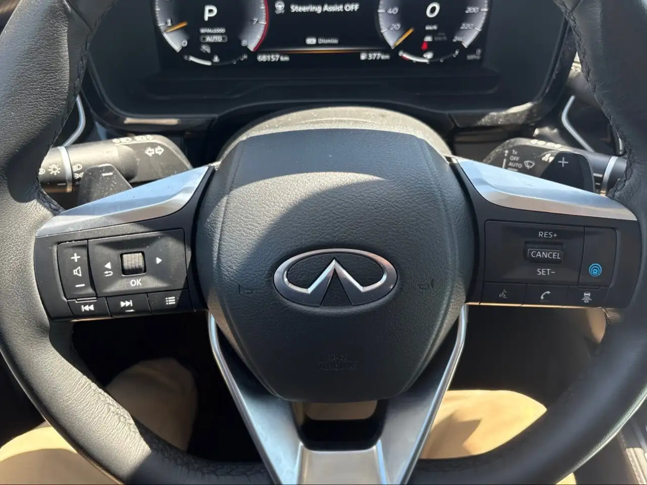 Infiniti QX60 снимка Infiniti QX60