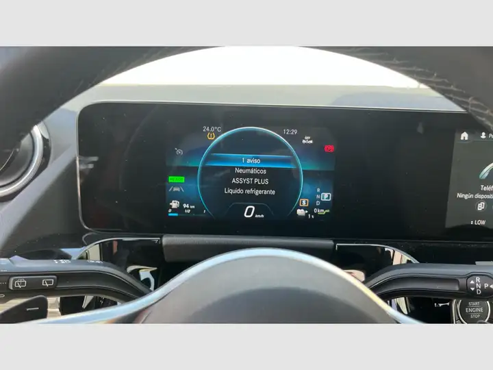 Mercedes-Benz GLA 250 e 2022, foto 15