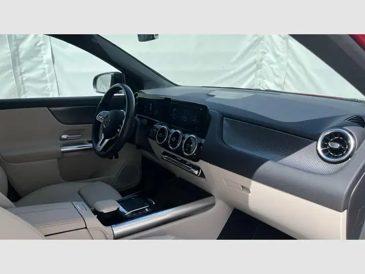 Mercedes-Benz GLA 250 e 2022, foto 10