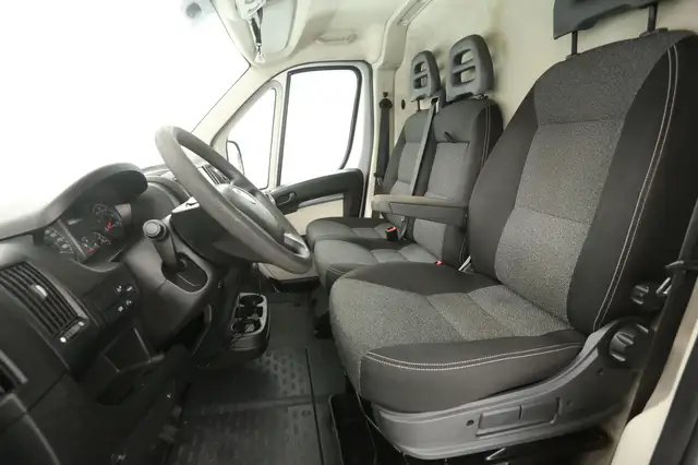 Fiat Ducato view 9