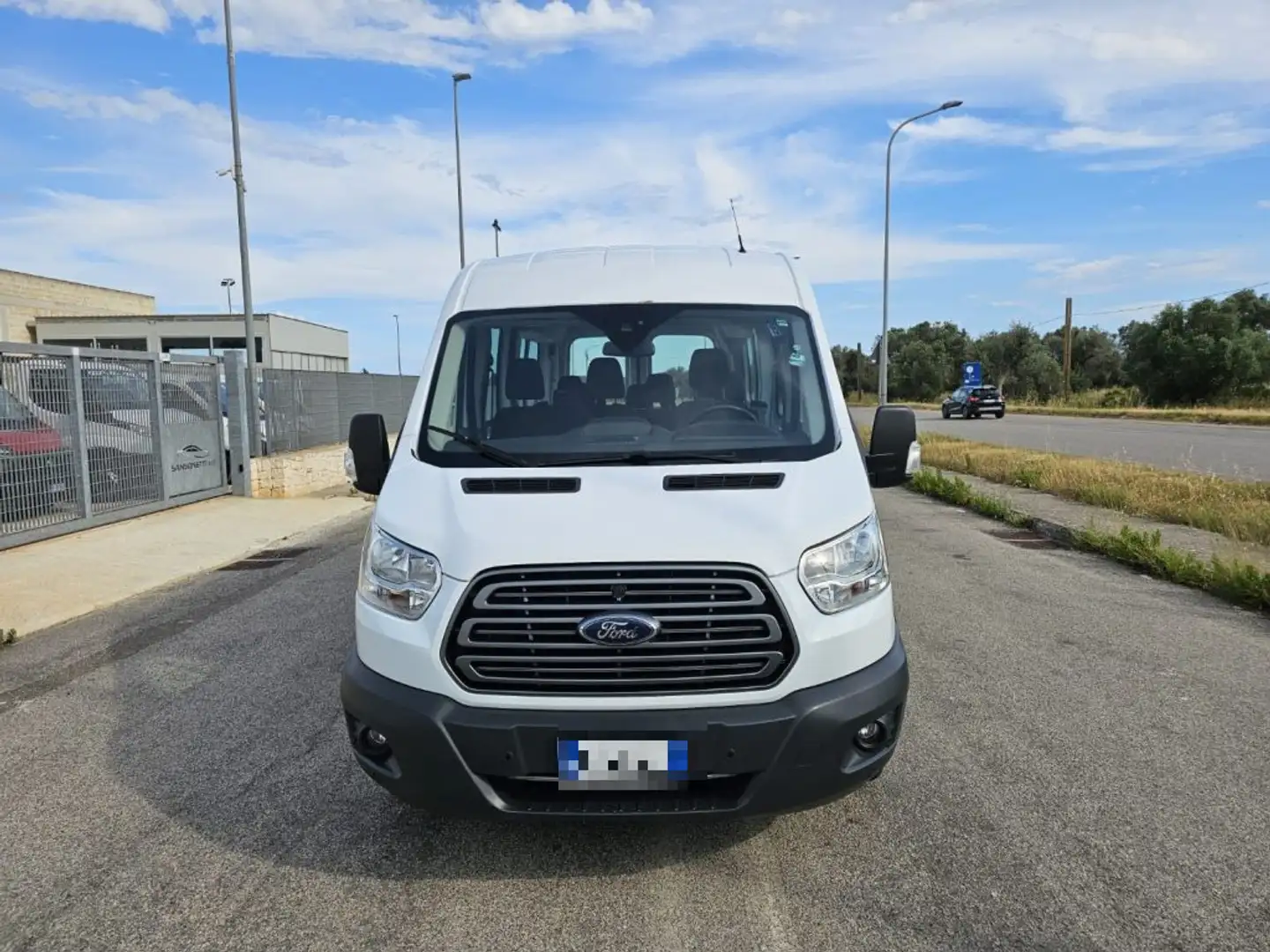 Ford Transit 350 2.0TDCi EcoBlue 130CV L3H2 9 POSTI PANORAMA Bianco - 2