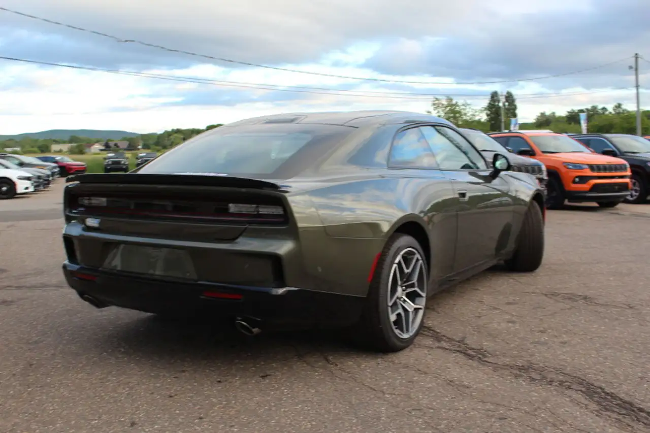 Dodge Charger снимка Dodge Charger