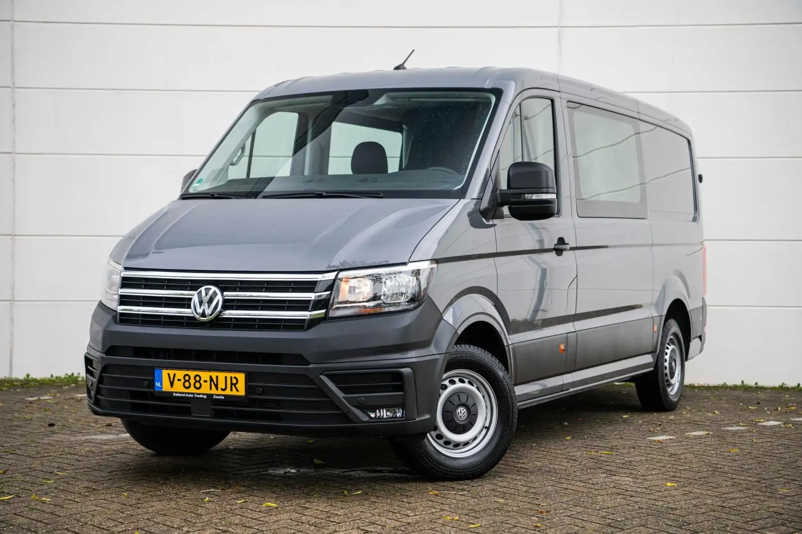 Volkswagen Crafter 2.0 TDI 177pk DSG L3H1 Dub.Cab. |Airco|Navi|Carpla Grijs - 1