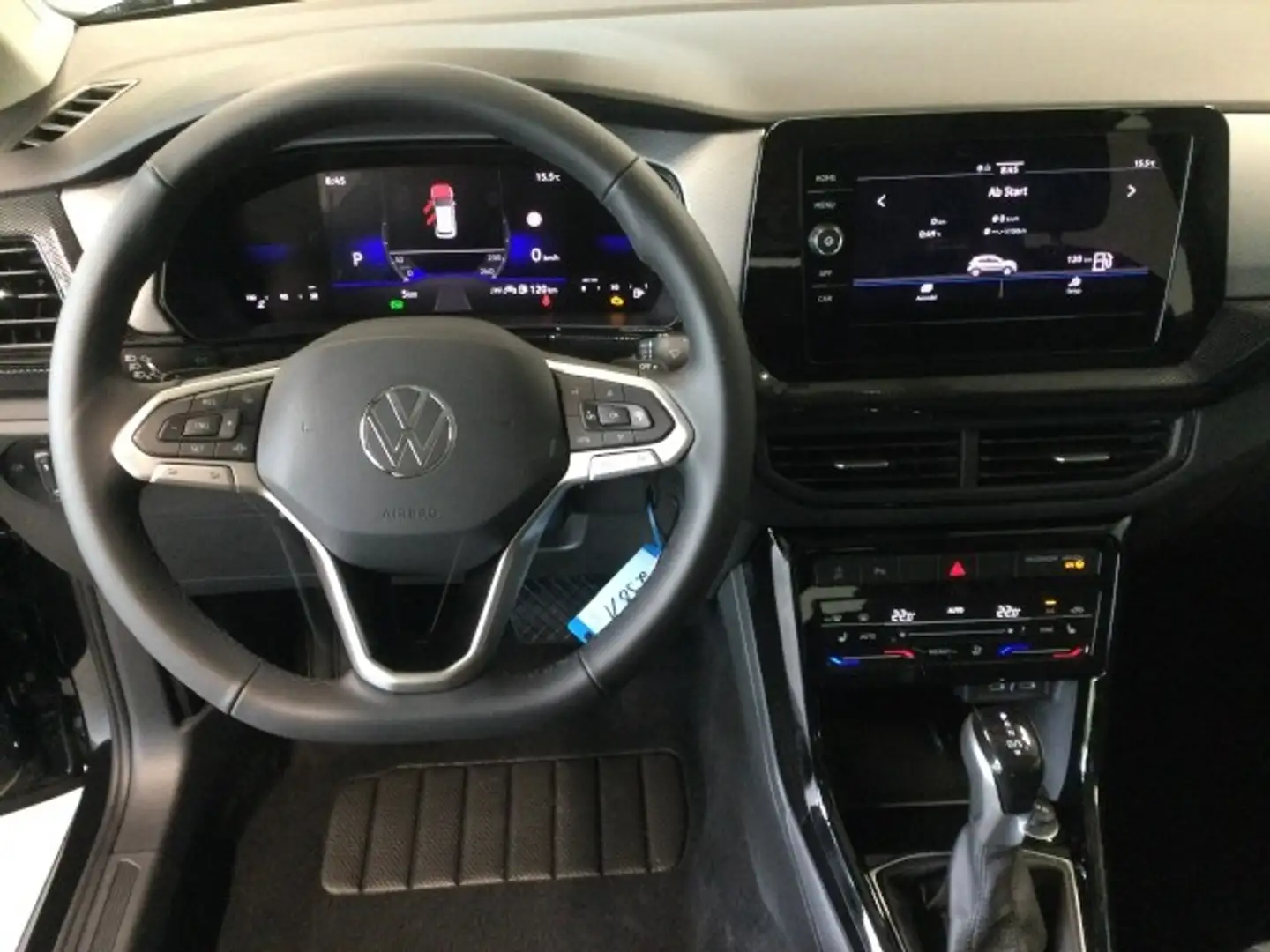 Volkswagen T-Cross 1.0 TSI DSG Life Facelift LED SHZ Klima Zwart - 2