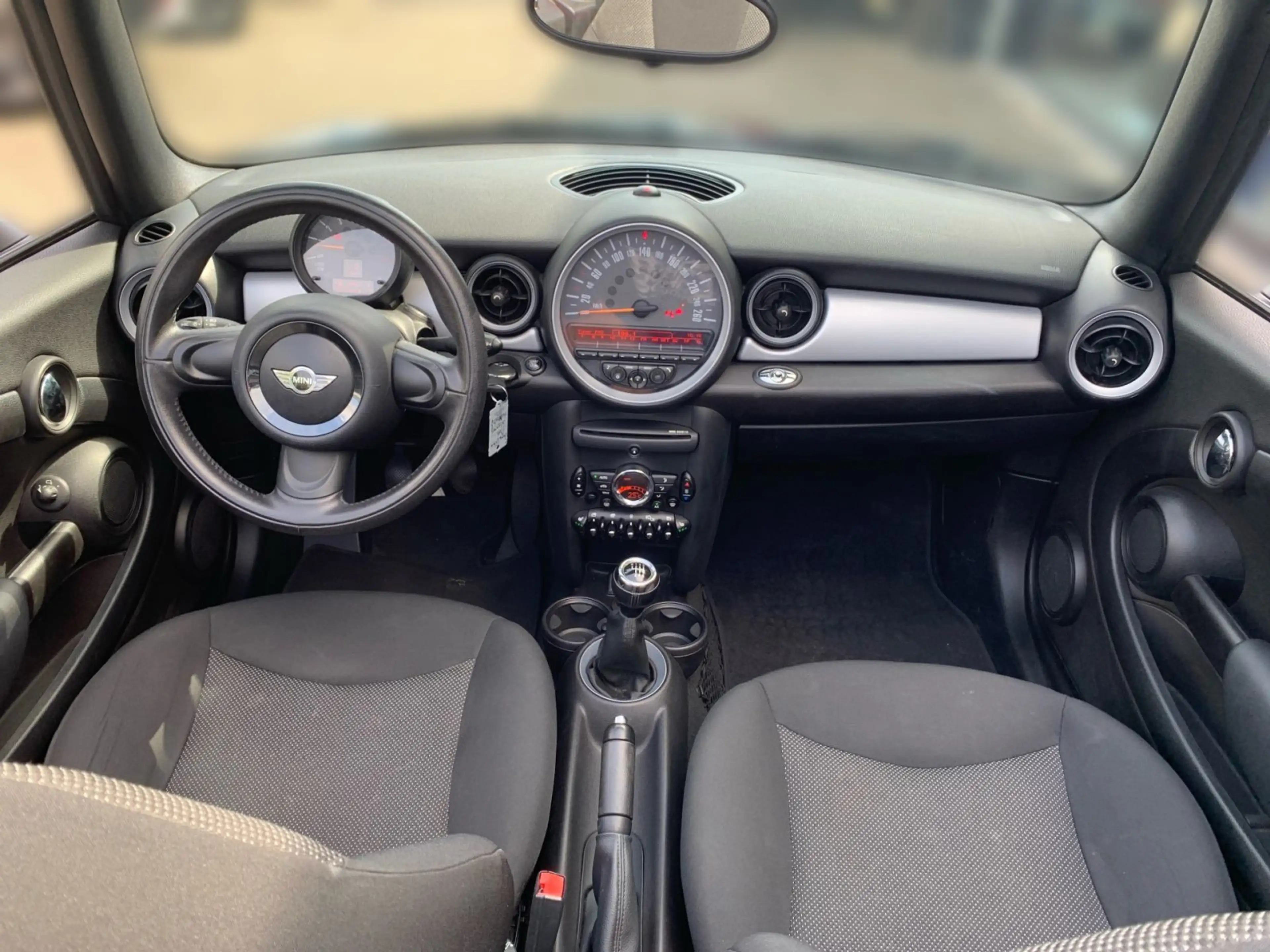 MINI One Cabrio Mini Cabrio One 1.6 PDC SHZ — photo 24