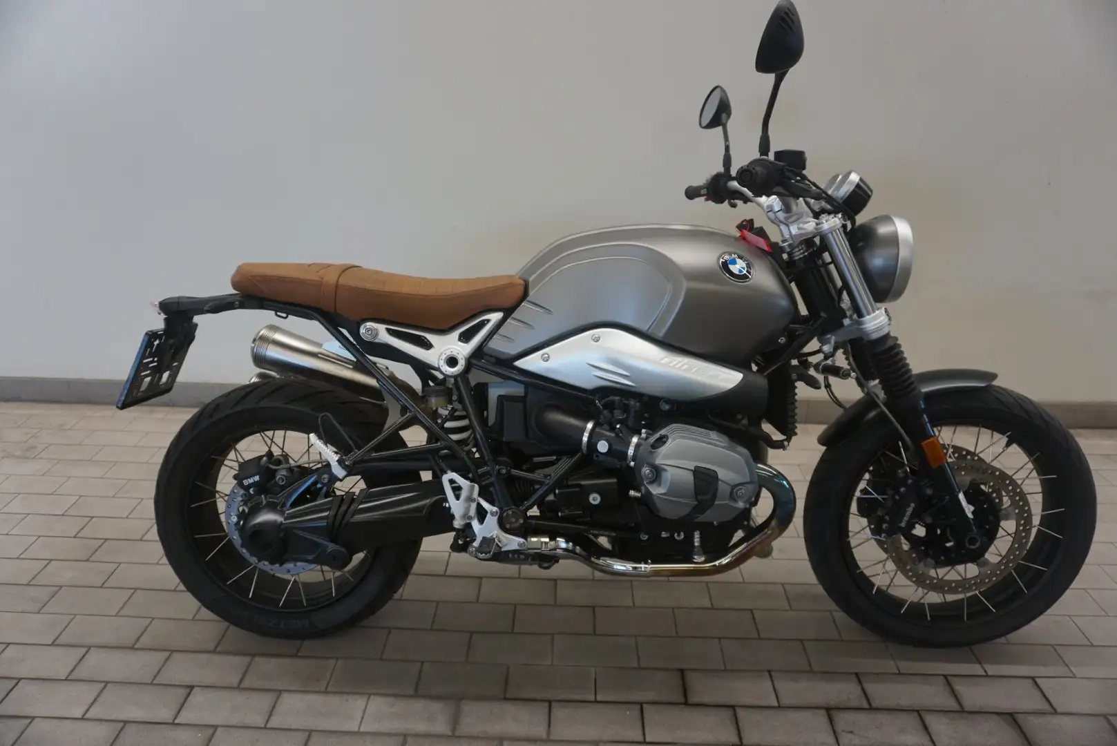 BMW R nineT R nineT Scrambler Gris - 1
