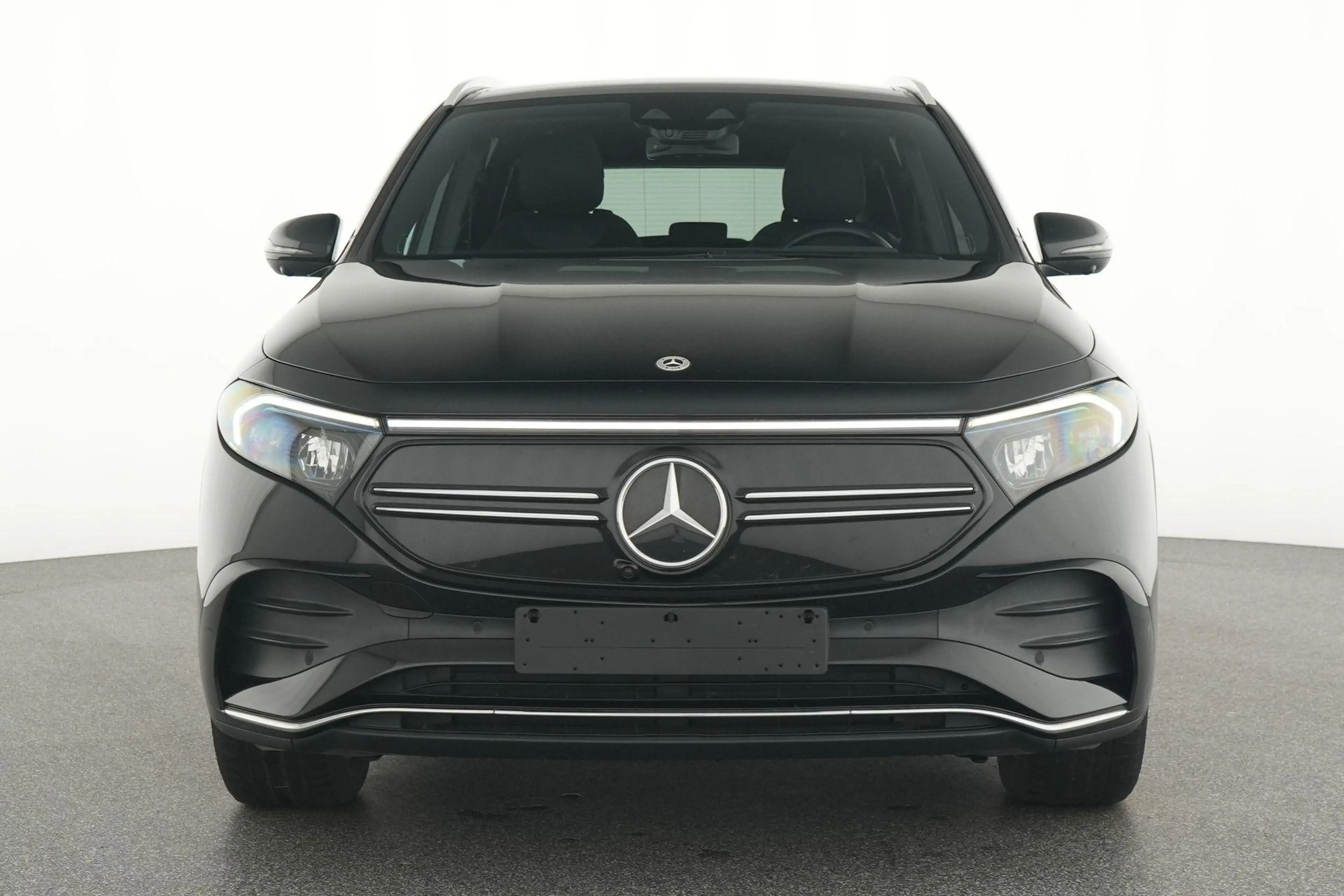 Mercedes-Benz EQA 250 250 AMG Line 67 kWh — photo 6