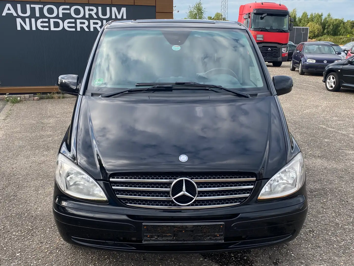 Mercedes-Benz Vito 120 CDI 3.0 V6 Automatik +Bestattungswagen+ Noir - 2