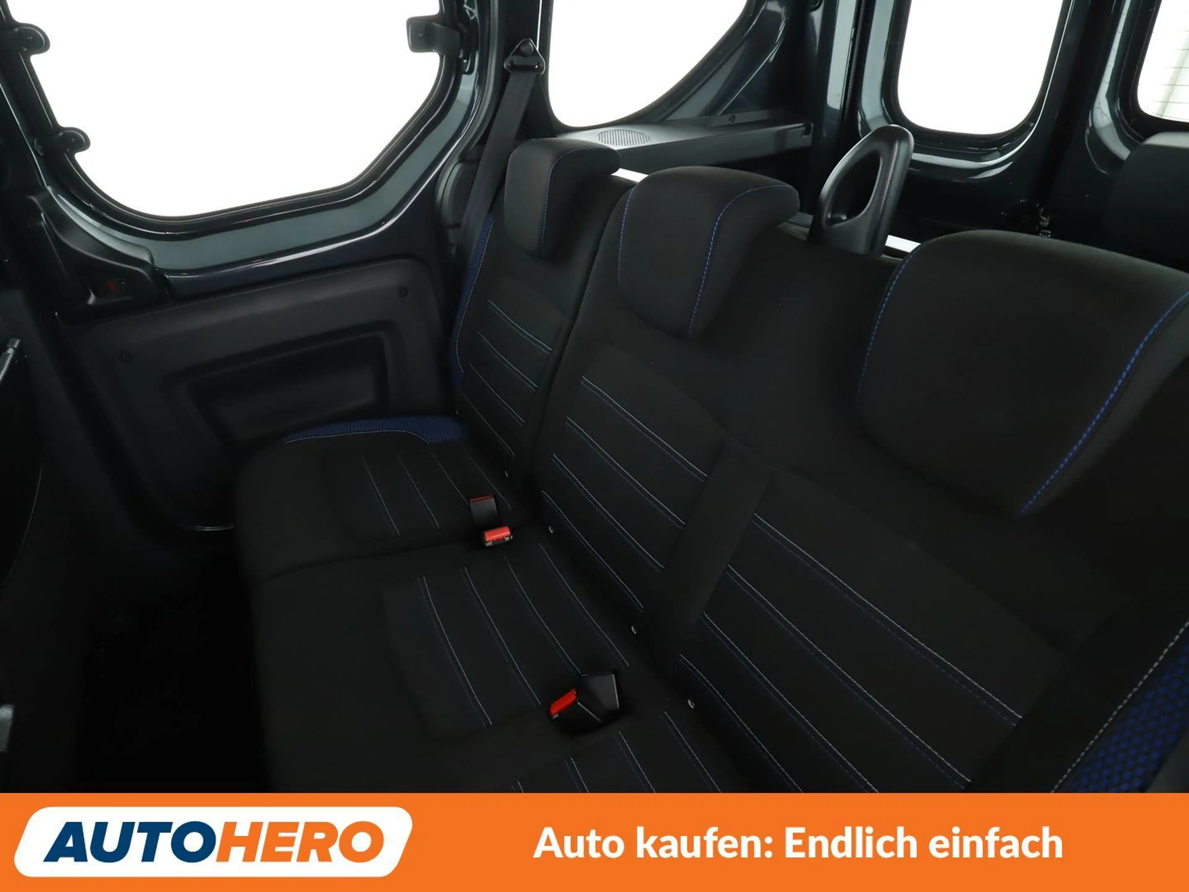 Dacia Dokker 1.3 TCe Stepway Pro*NAVI*TEMPO*PDC* — photo 14