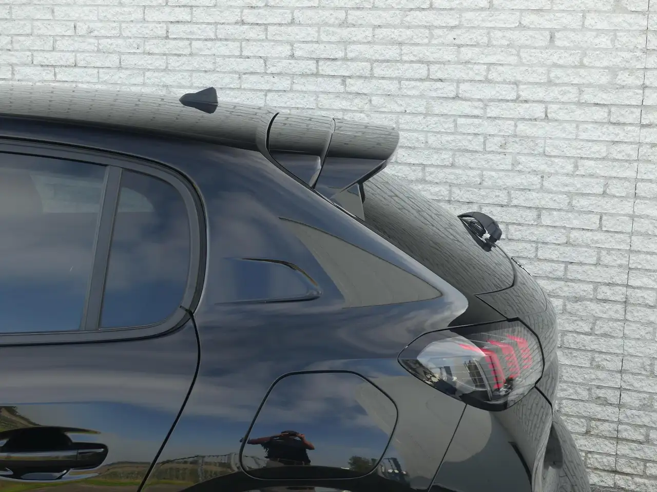Peugeot 208 ALLURE 1.2 100PK i-COCKPIT3D/CAMERA/ADAP.CRUISE/ST 34