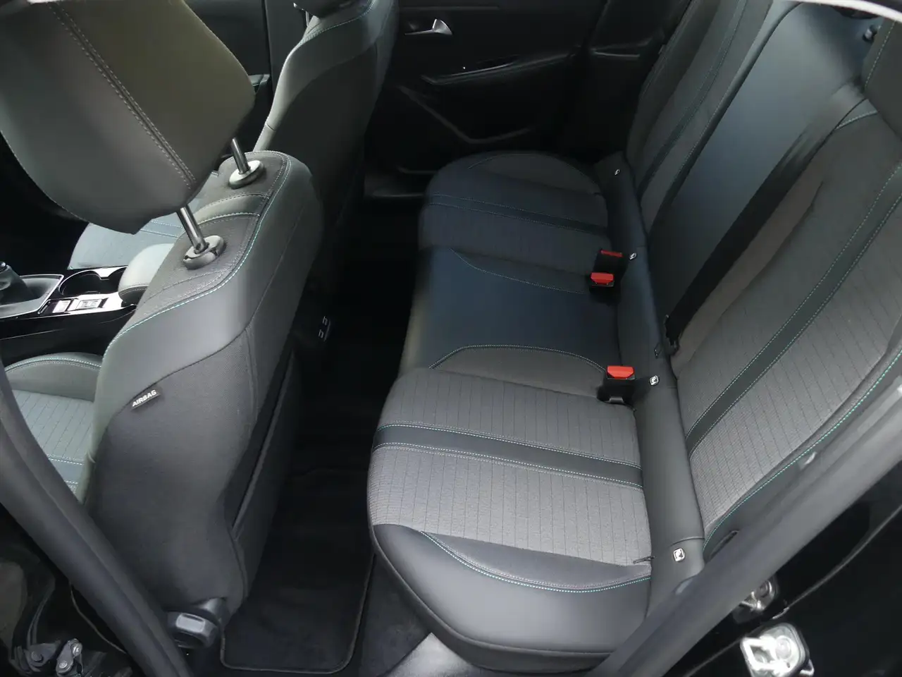 Peugeot 208 ALLURE 1.2 100PK i-COCKPIT3D/CAMERA/ADAP.CRUISE/ST 14