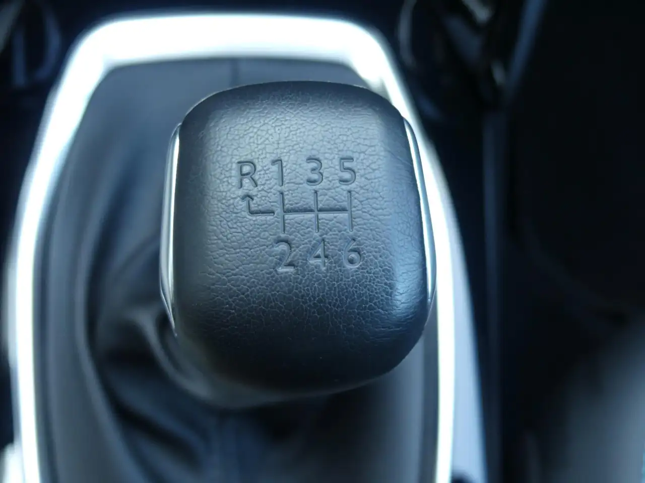 Peugeot 208 ALLURE 1.2 100PK i-COCKPIT3D/CAMERA/ADAP.CRUISE/ST 30