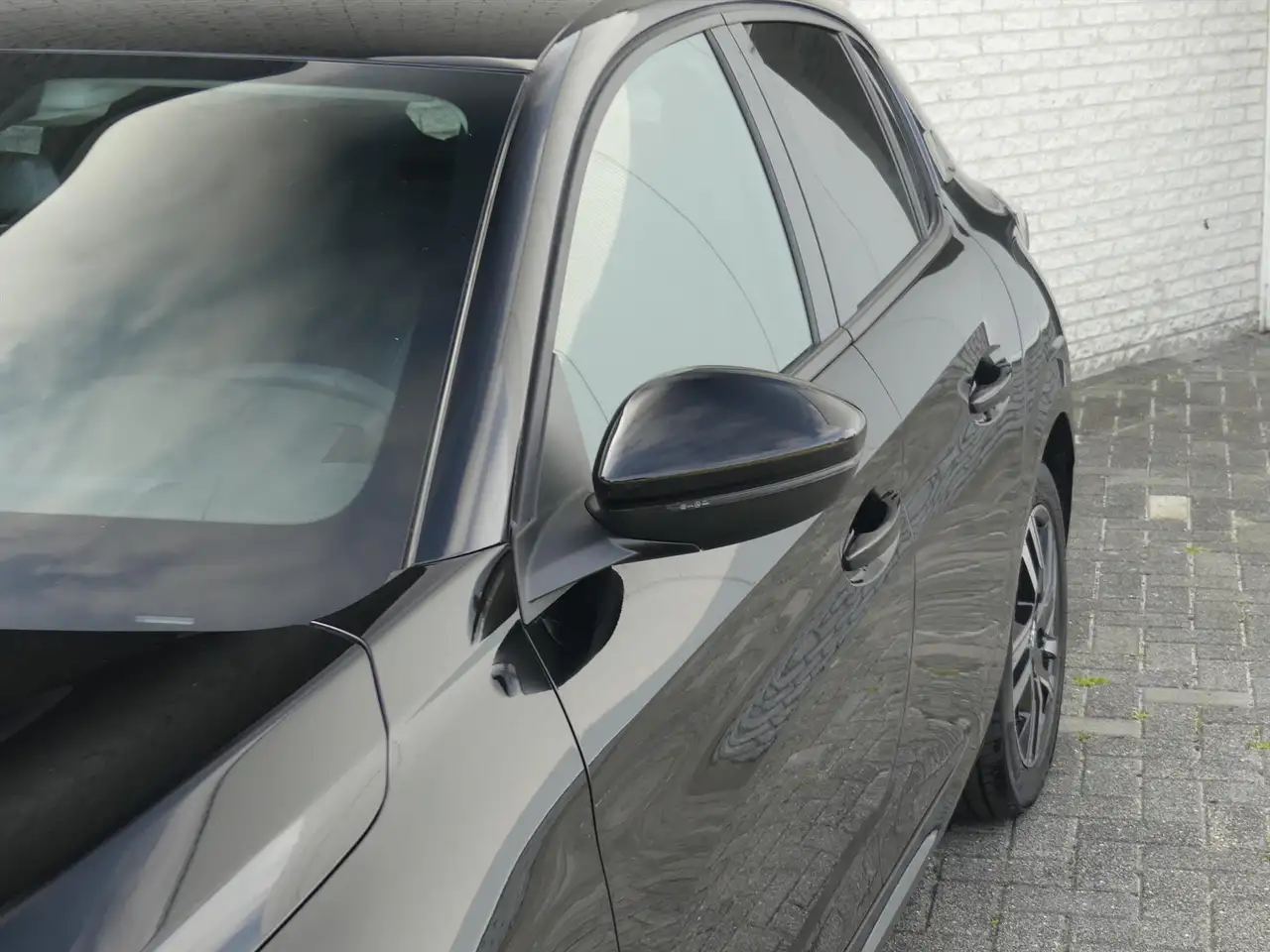 Peugeot 208 ALLURE 1.2 100PK i-COCKPIT3D/CAMERA/ADAP.CRUISE/ST 32