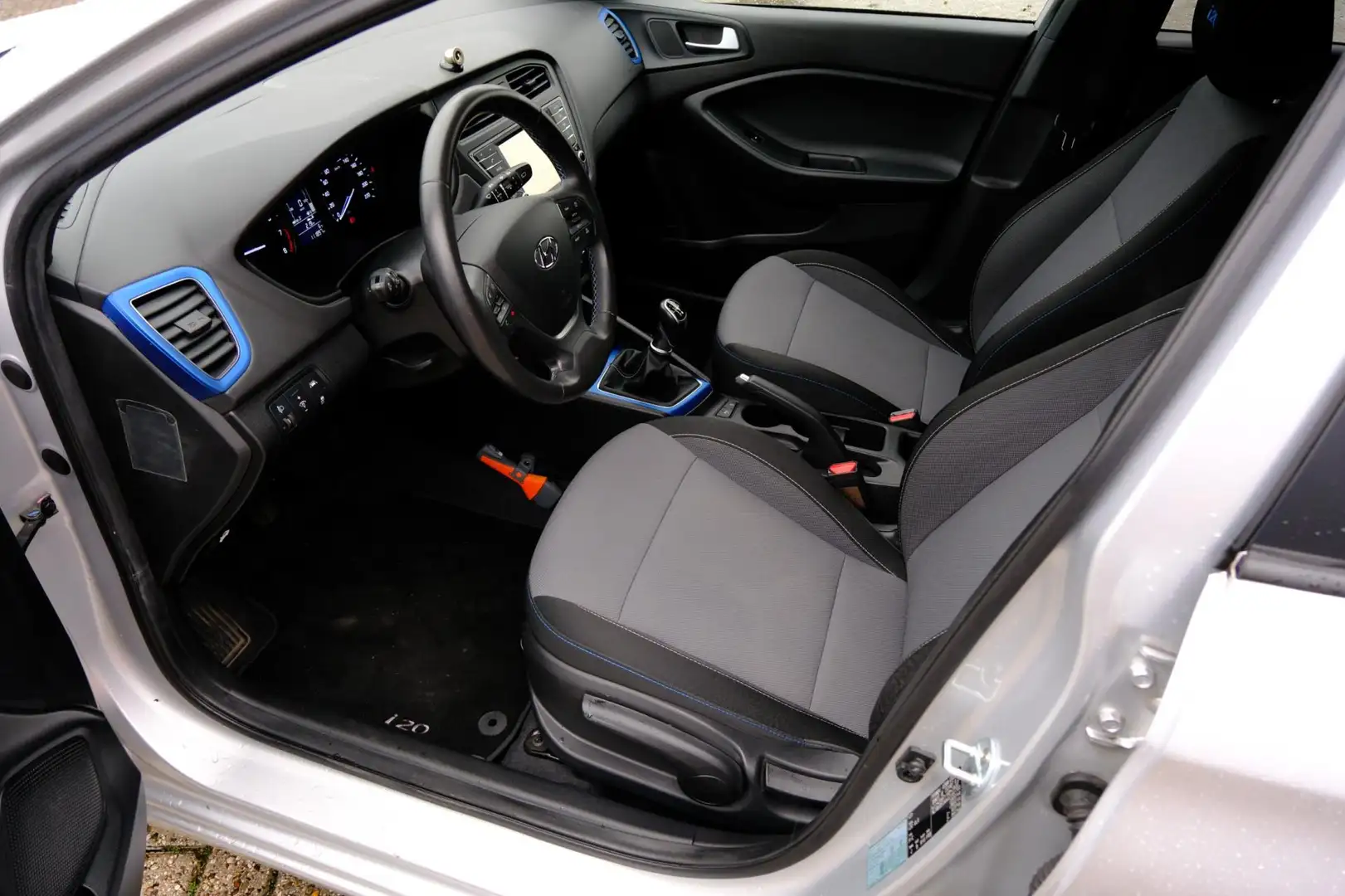 Hyundai i20 1.0 T-GDI Go! 2016 Navi|1e Eig|Cam|Airco Grijs - 2