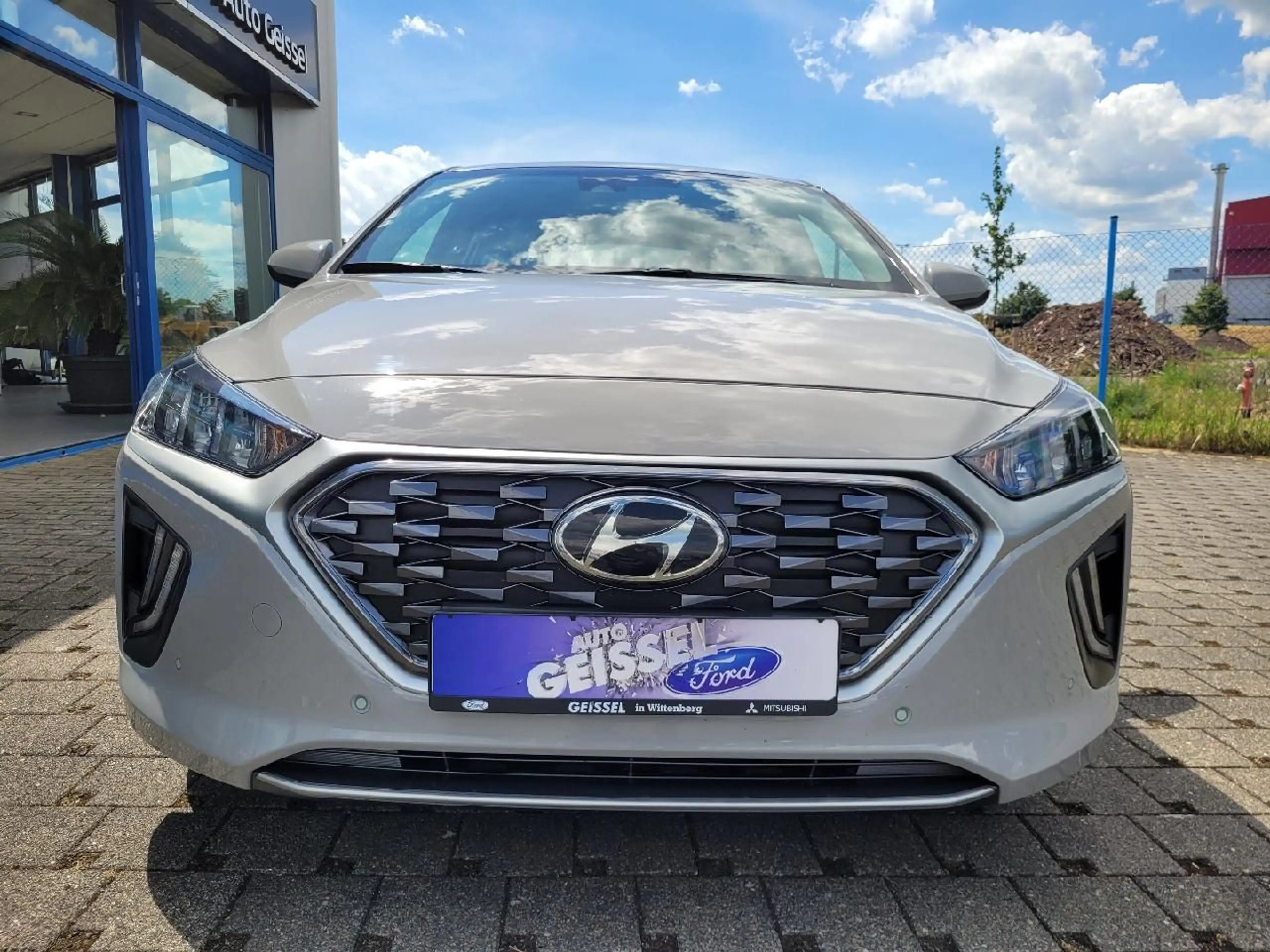 Hyundai IONIQ Ioniq Prime Plug-In Hybrid — photo 9