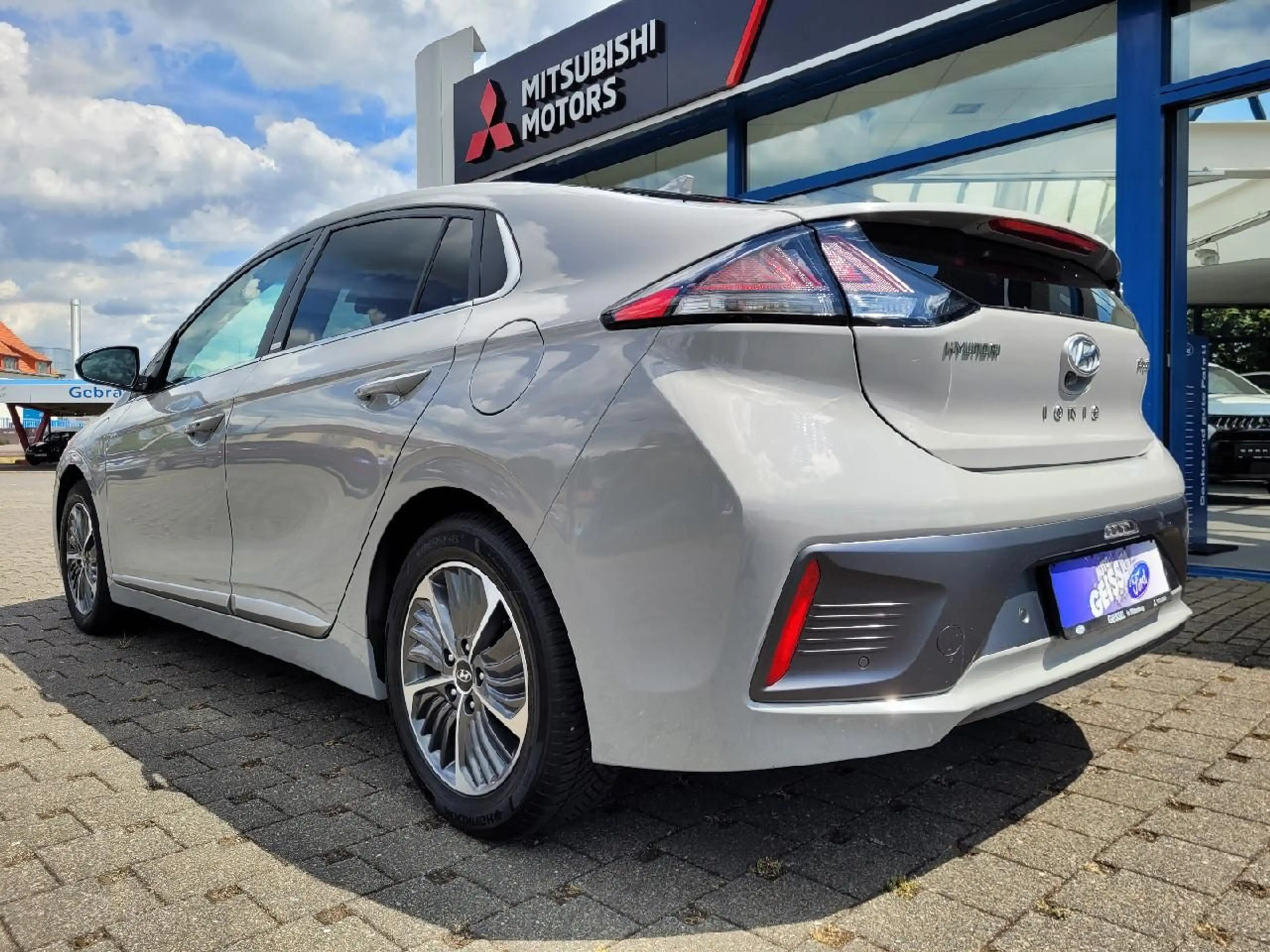Hyundai IONIQ Ioniq Prime Plug-In Hybrid — photo 4