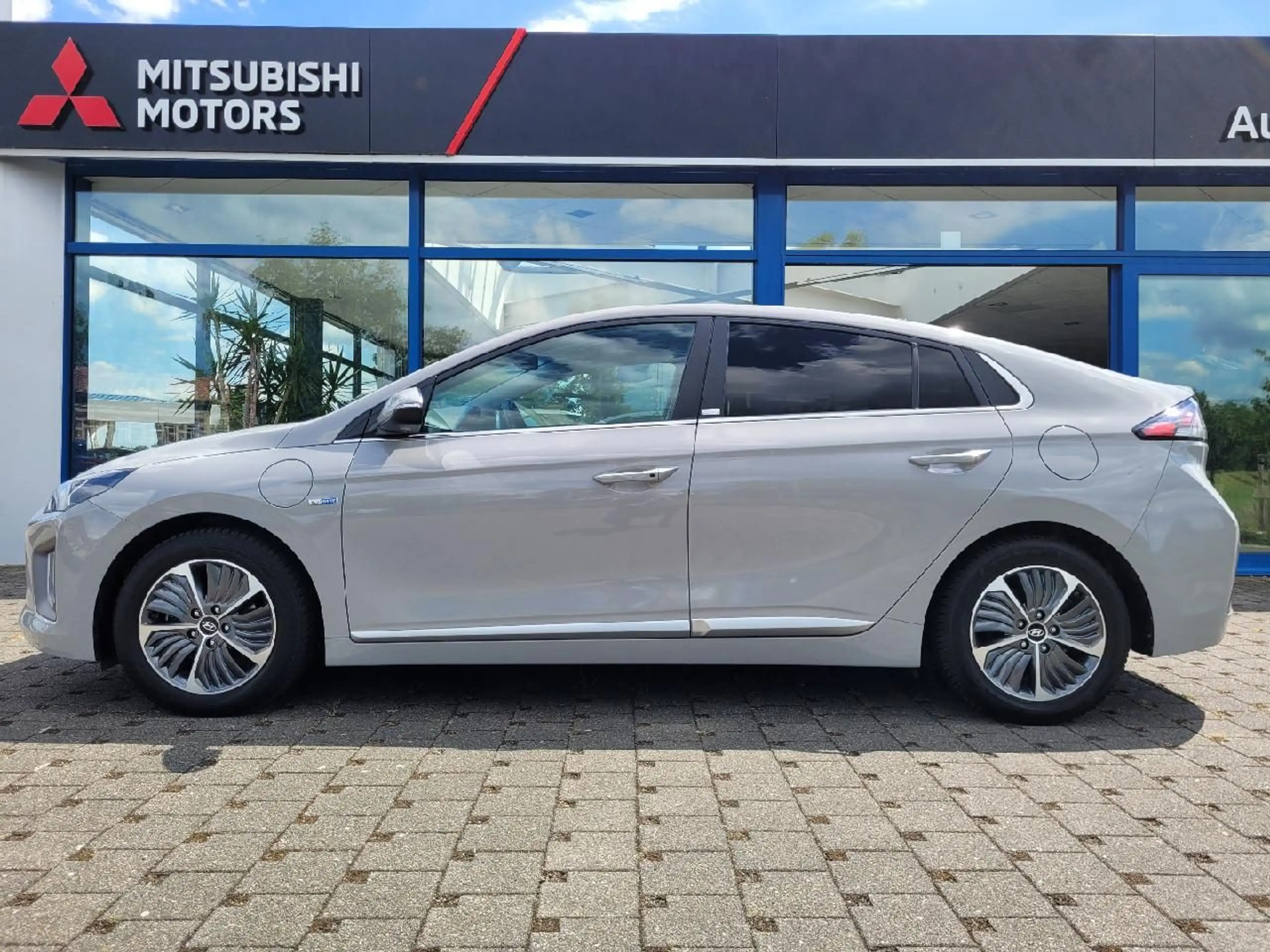 Hyundai IONIQ Ioniq Prime Plug-In Hybrid — photo 3