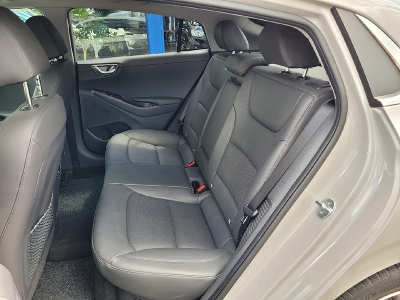 Hyundai IONIQ Ioniq Prime Plug-In Hybrid — photo 14