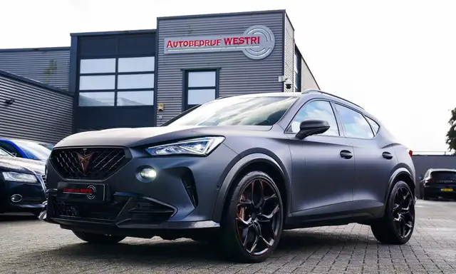 CUPRA Formentor VZ5 2.5 | Carbon | Kuipstoelen | Leder/alcantara | LED