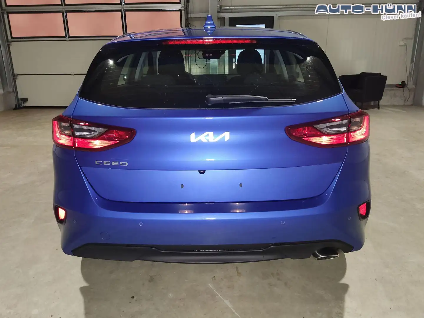 Kia Ceed / cee'd Best 1.5 T-GDI 140 PS 7DCT-Automatik-Navi-Apple... Blau - 2