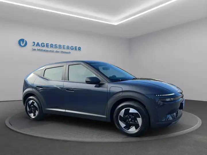 Hyundai IONIQ 3 Ioniq 3 42kWh Select *Wärmepumpe & Winterpaket*