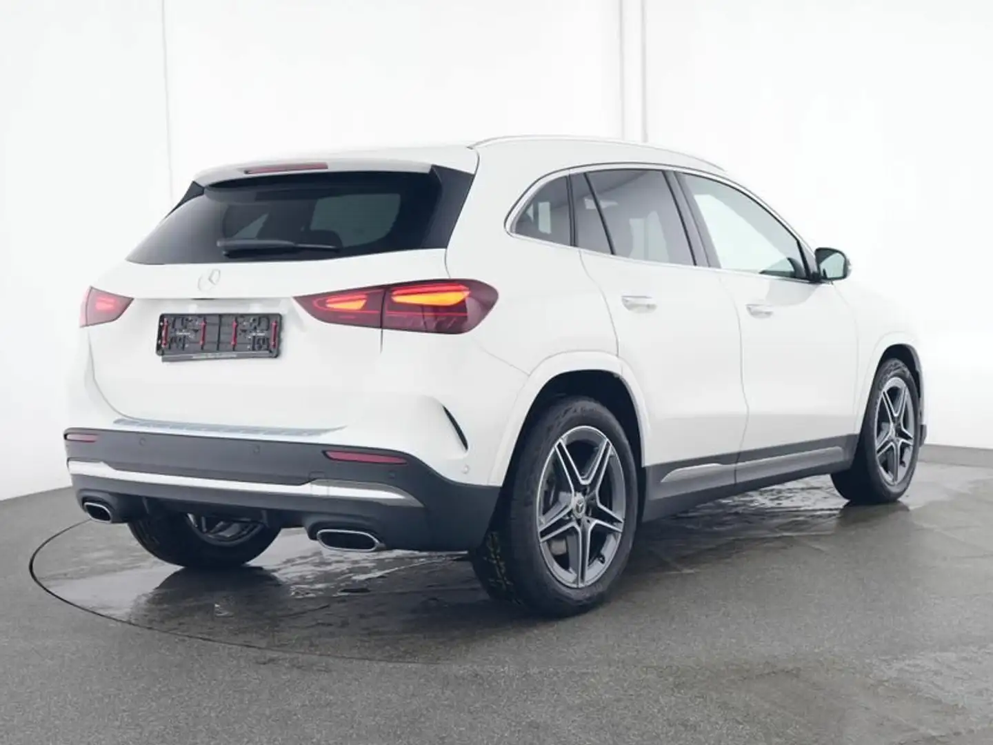 Mercedes-Benz GLA 220 GLA 220 4M AMG+Premium+AHK+KeyGo+Pano+RüKa+LED+ Weiß - 2