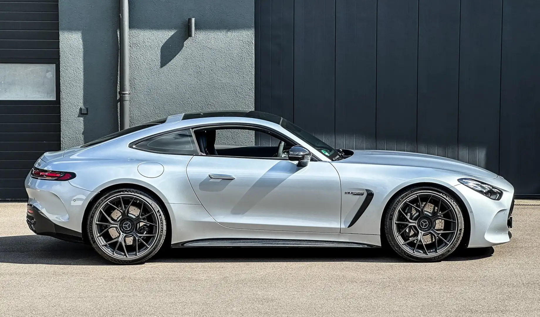Mercedes-Benz AMG GT 63 4MATIC+ Coupe 2D Speedshift MCT 9G Argent - 2