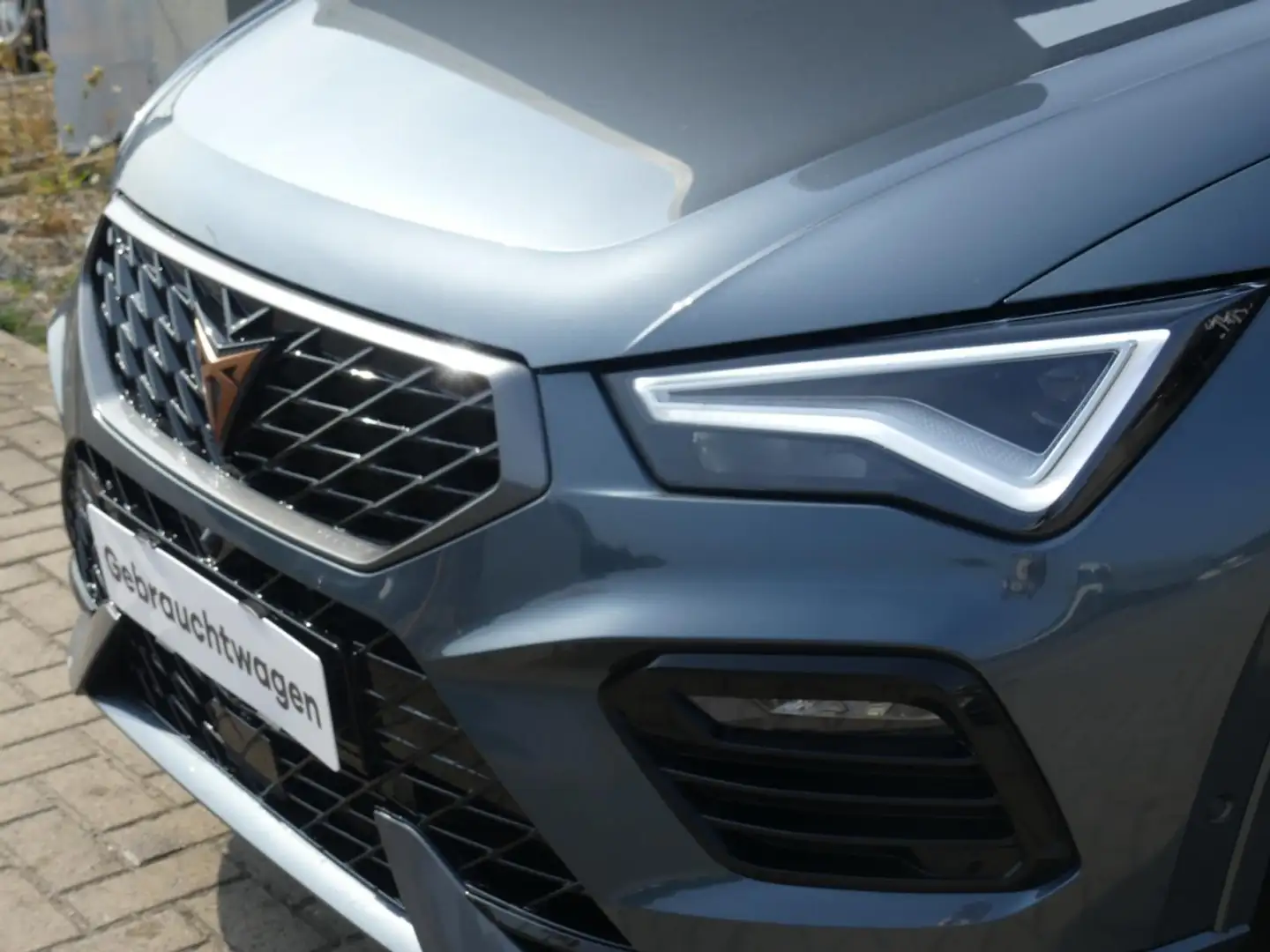 CUPRA Ateca 2.0 TSI DSG 4Drive ,AHK, 360 Kamera, Navi Klima Gris - 2