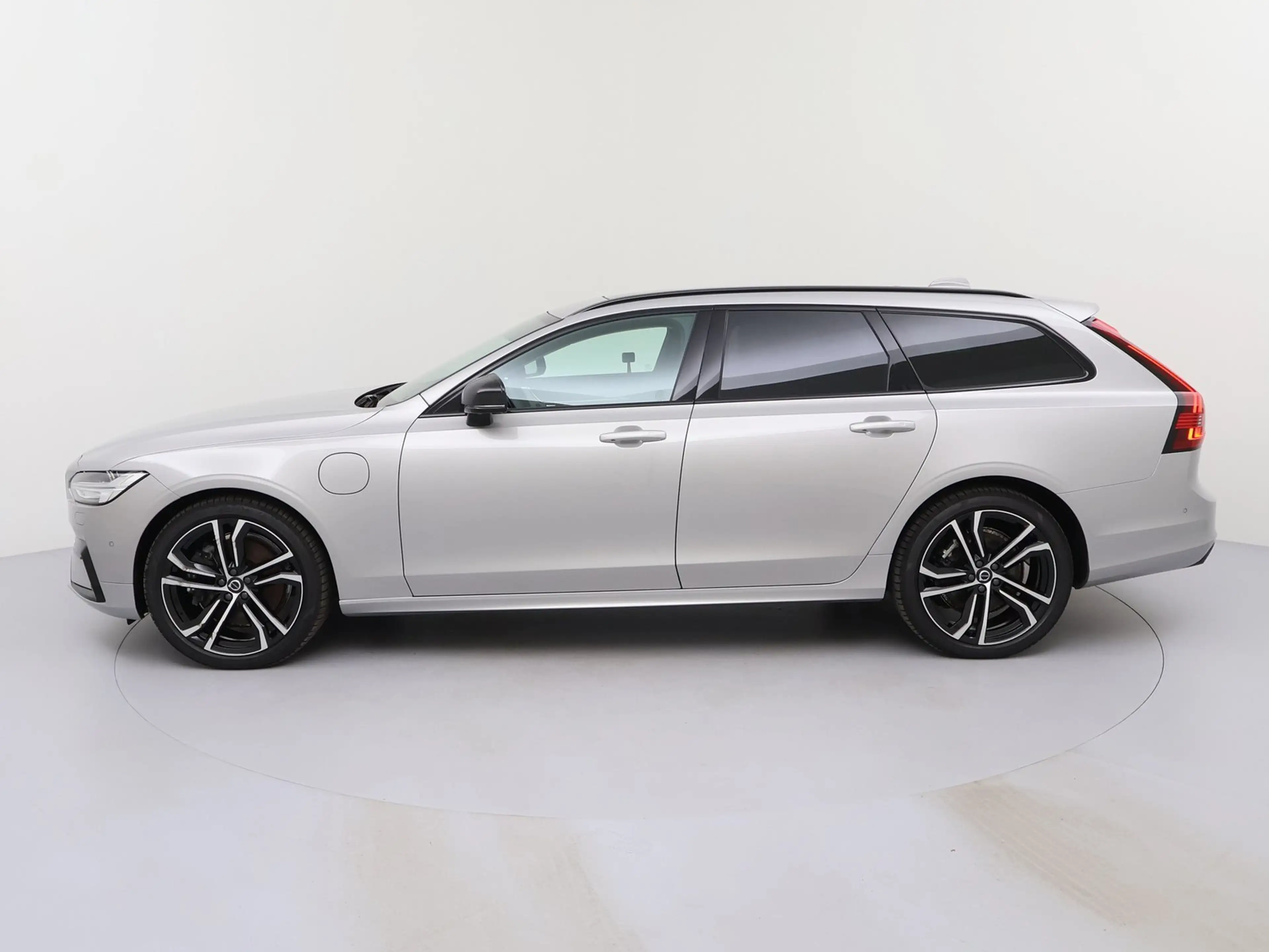 Volvo V90 T8 Ultra Dark AWD HUD STANDHZ — photo 8