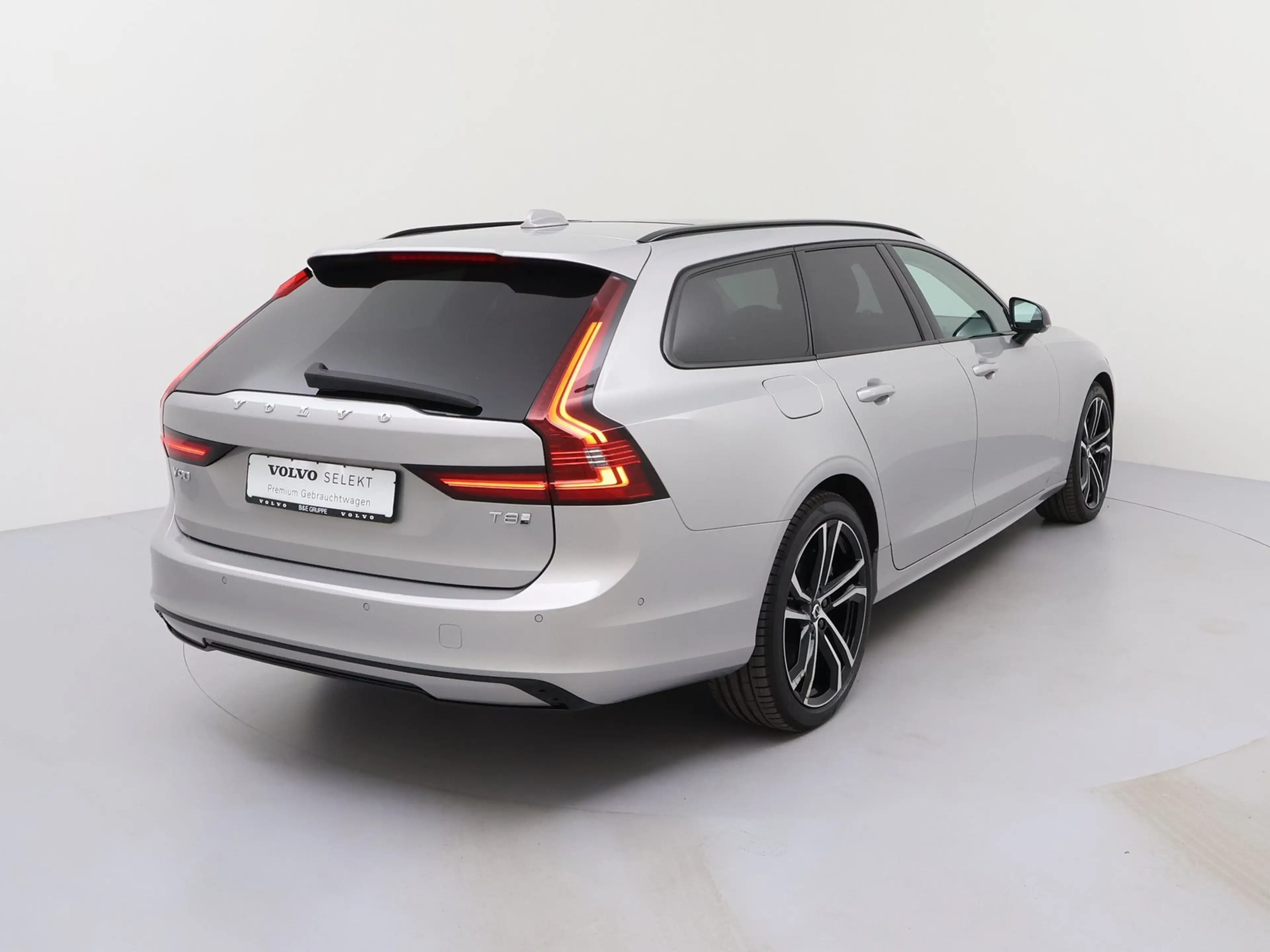 Volvo V90 T8 Ultra Dark AWD HUD STANDHZ — photo 5