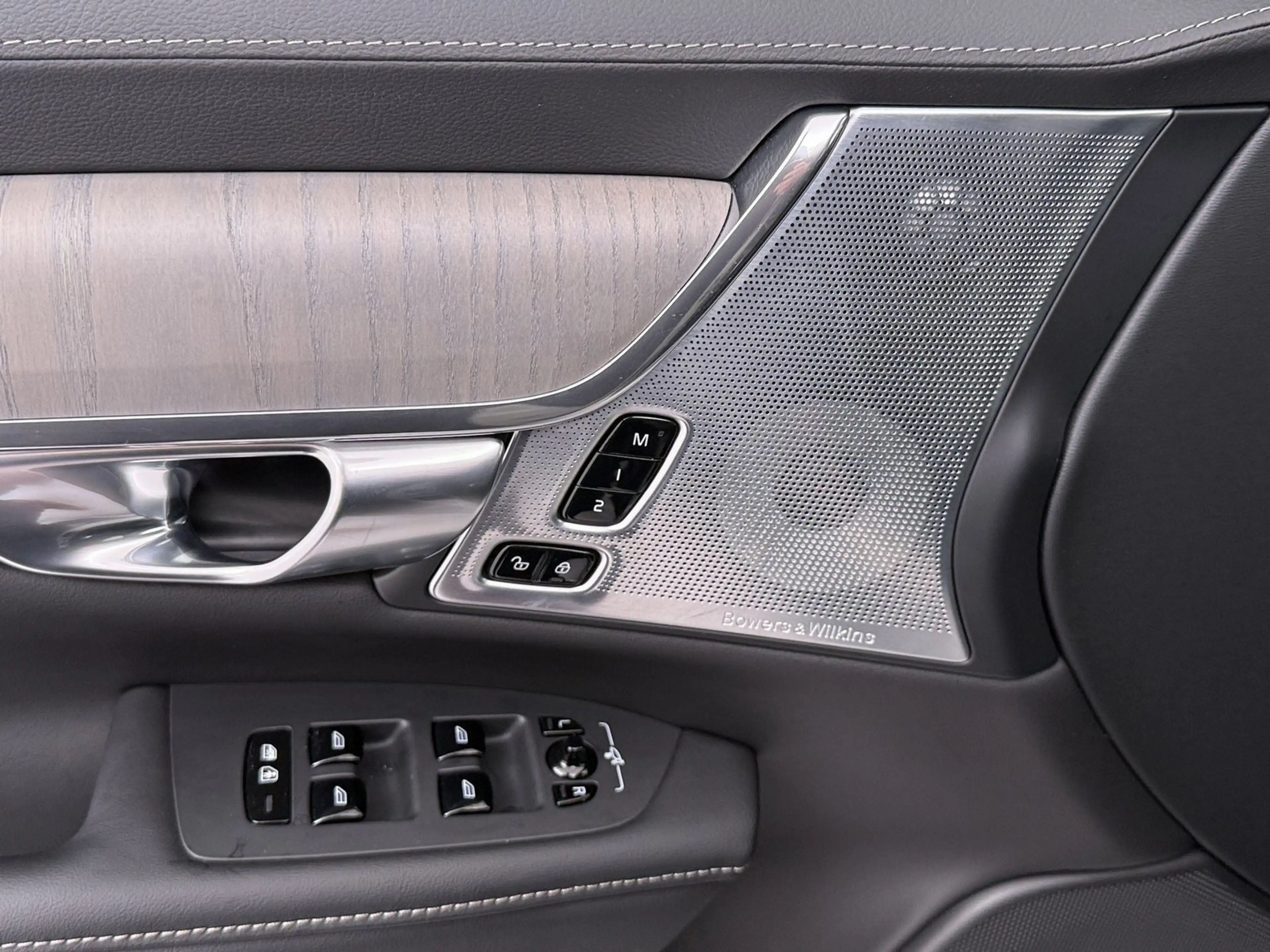 Volvo V90 T8 Ultra Dark AWD HUD STANDHZ — photo 13