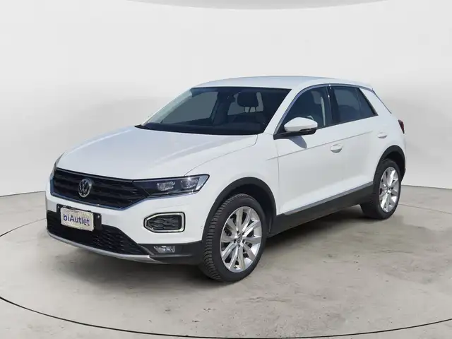Volkswagen T-Roc main image