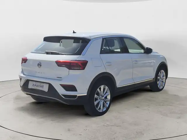 Volkswagen T-Roc view 4