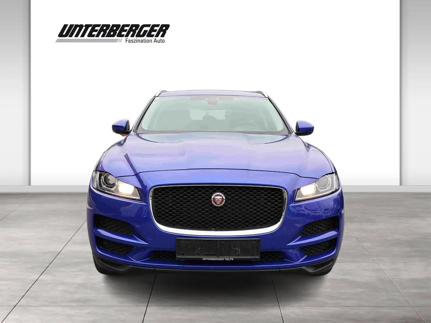 Jaguar F-Pace F-Pace 2,0D 180 AWD Pure Blauw - 2