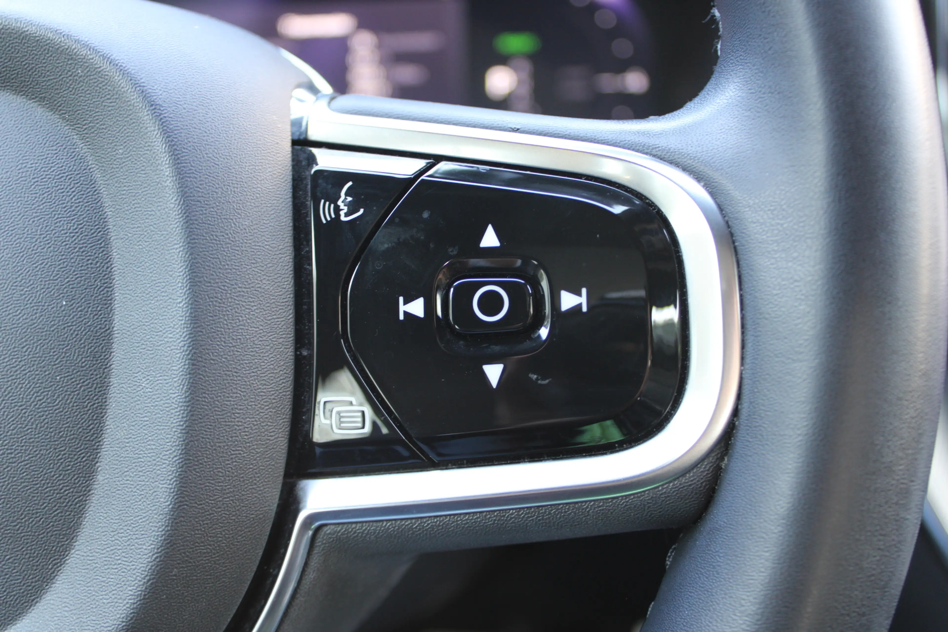 Volvo XC60 2.0 T8 Plug-in hybrid AWD Inscription | Panoramada — photo 10