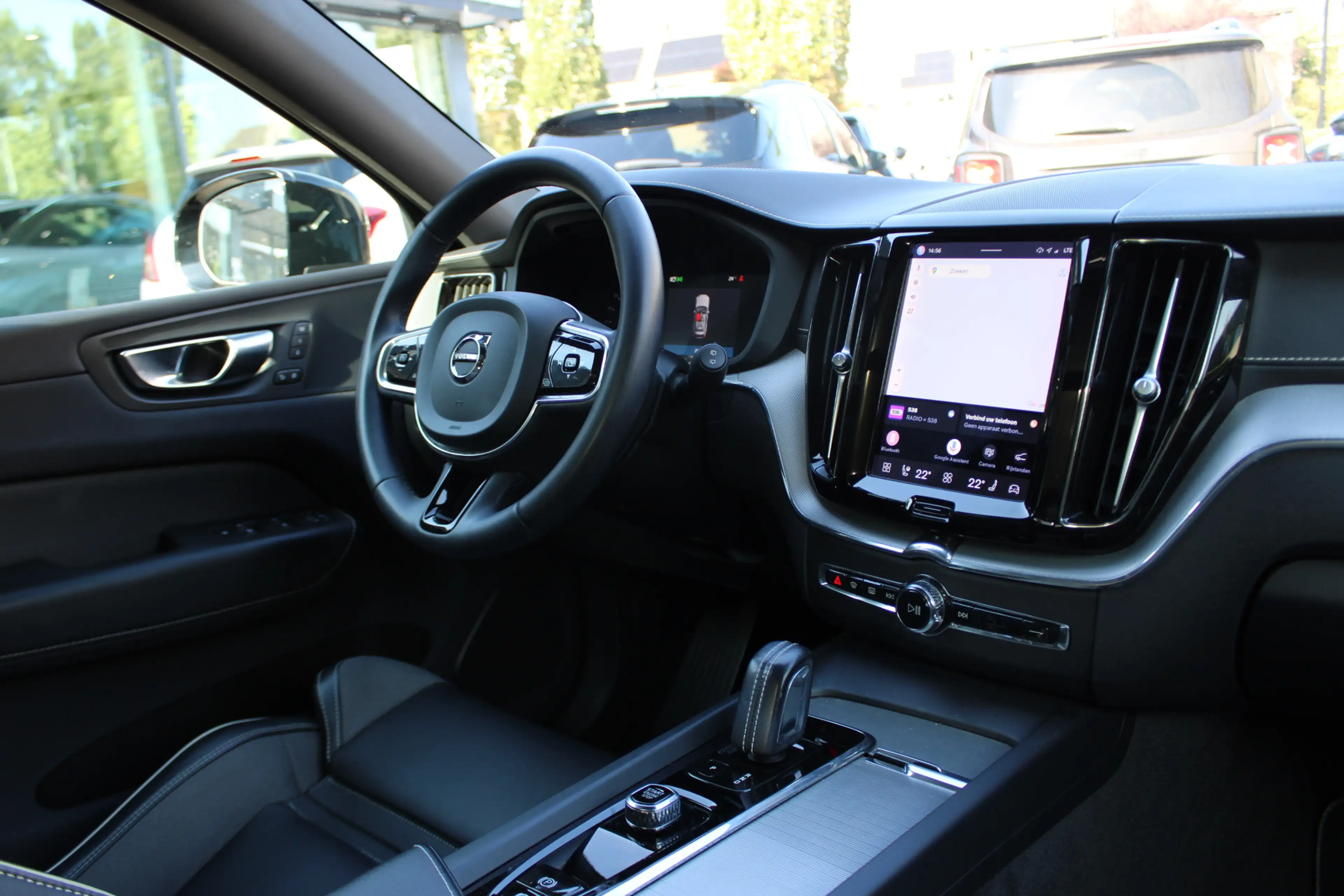 Volvo XC60 2.0 T8 Plug-in hybrid AWD Inscription | Panoramada — photo 6