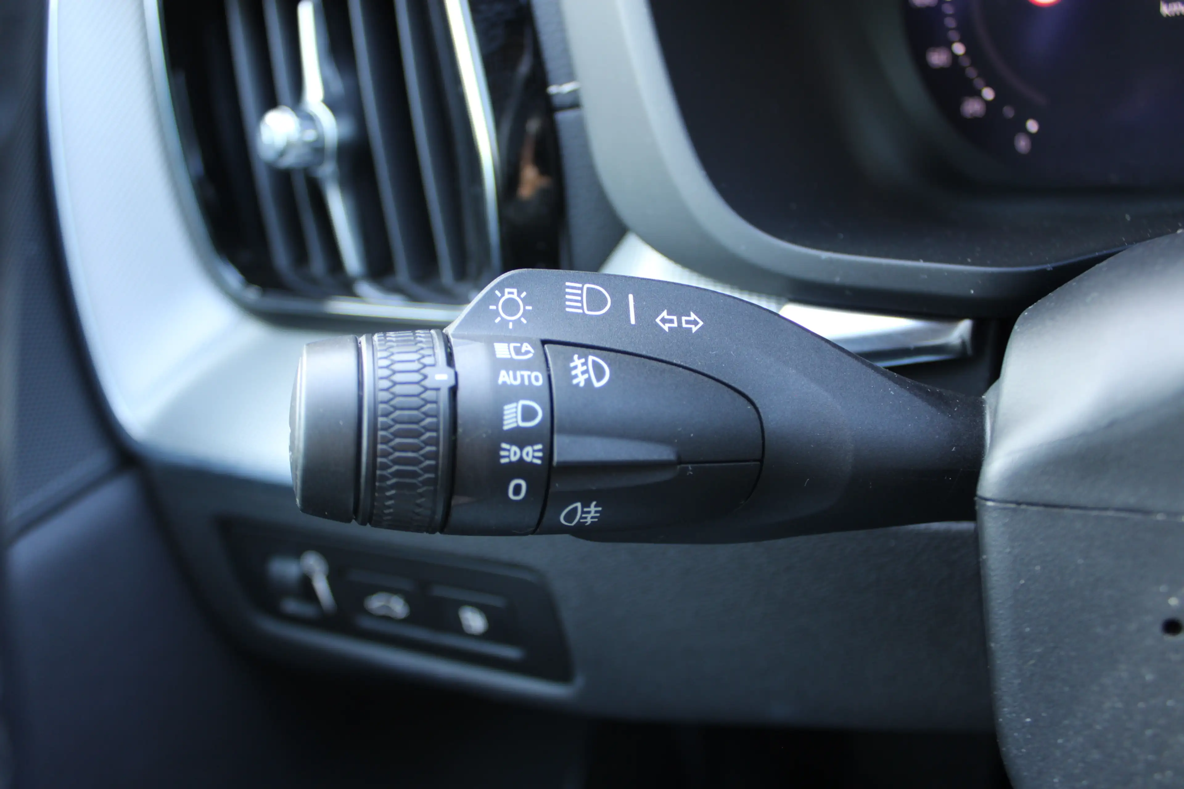 Volvo XC60 2.0 T8 Plug-in hybrid AWD Inscription | Panoramada — photo 26