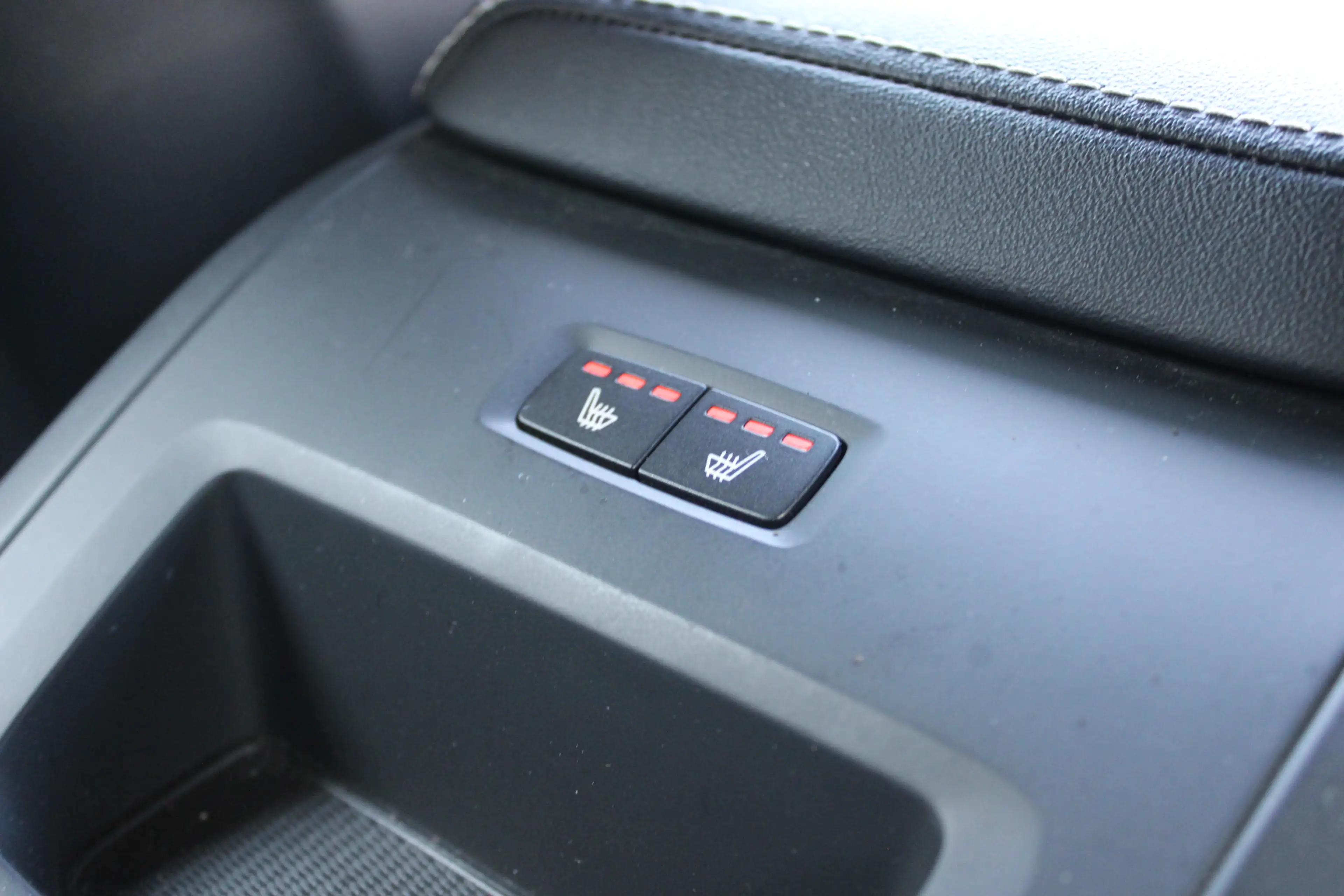 Volvo XC60 2.0 T8 Plug-in hybrid AWD Inscription | Panoramada — photo 12