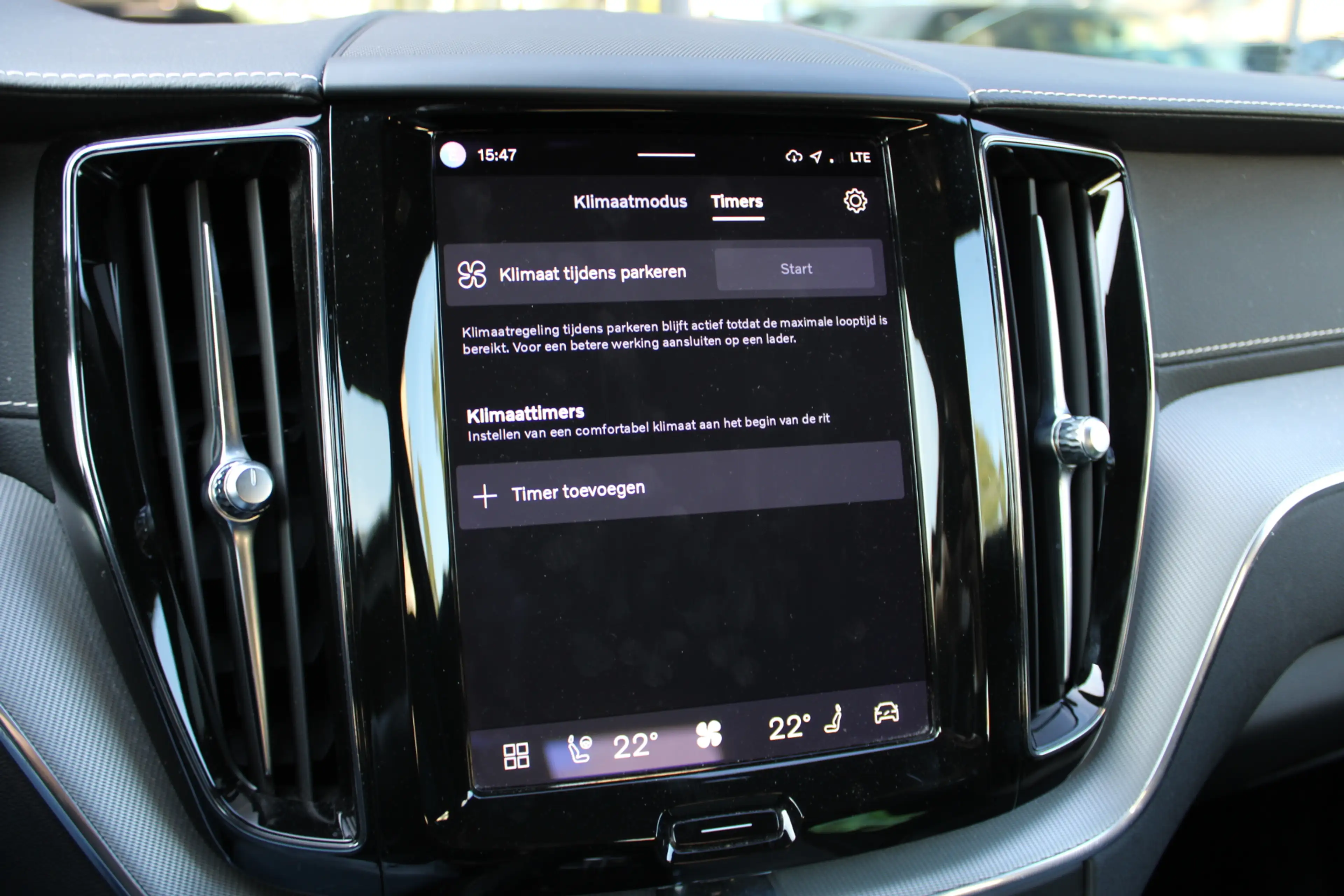 Volvo XC60 2.0 T8 Plug-in hybrid AWD Inscription | Panoramada — photo 23