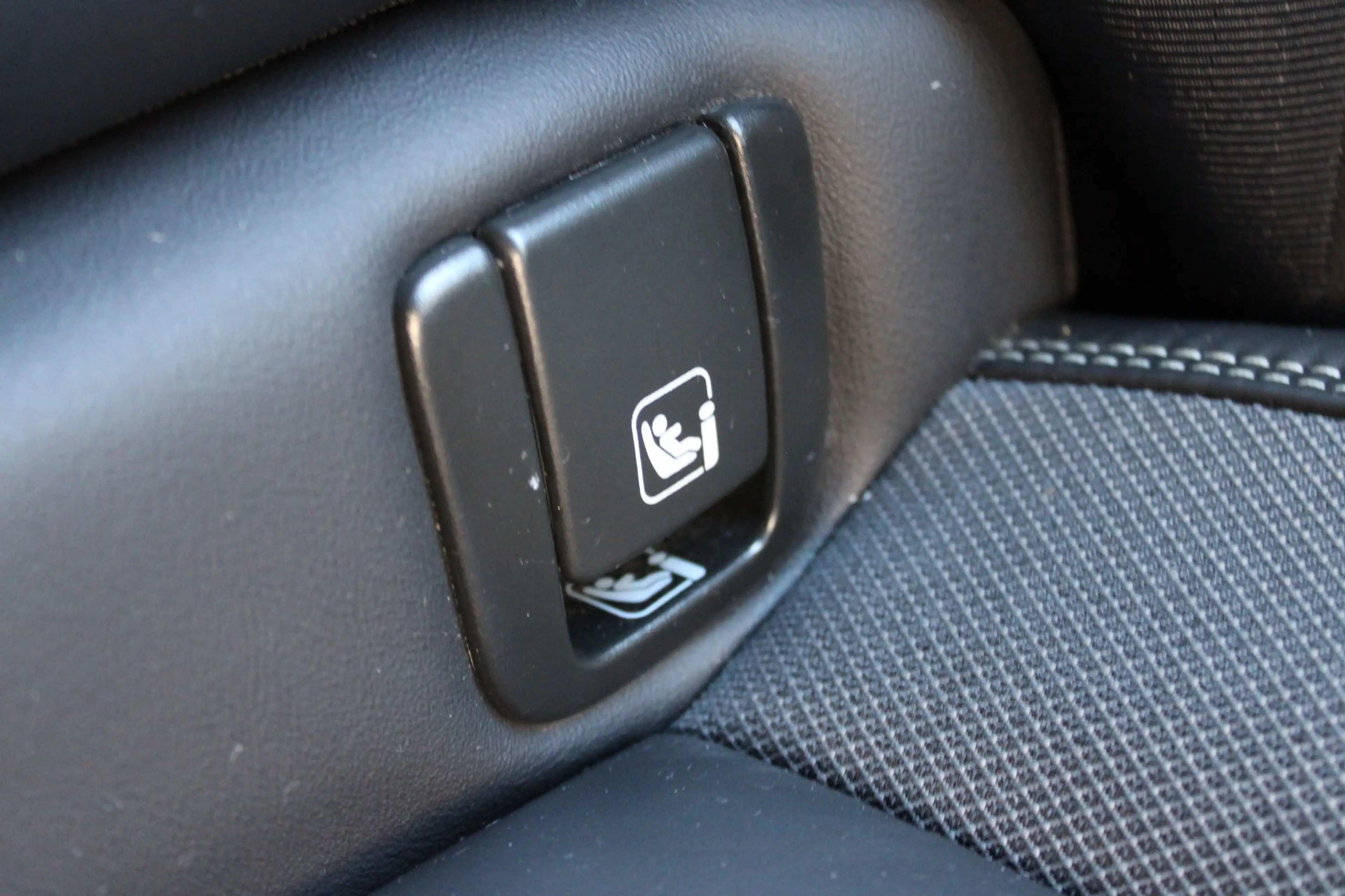 Volvo XC60 2.0 T8 Plug-in hybrid AWD Inscription | Panoramada — photo 13
