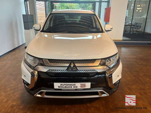 Mitsubishi Outlander Edition MIVEC EU6d-T 2WD 2.0 Diamant Navi Apple Ca