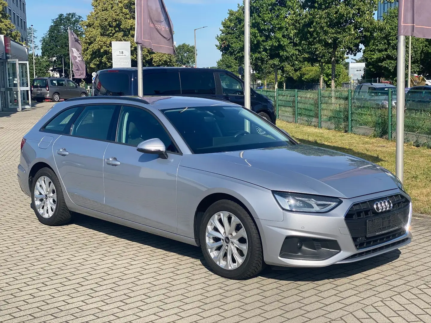 Audi A4 Avant 35 TDI Navi PDC LED Alu Argent - 2