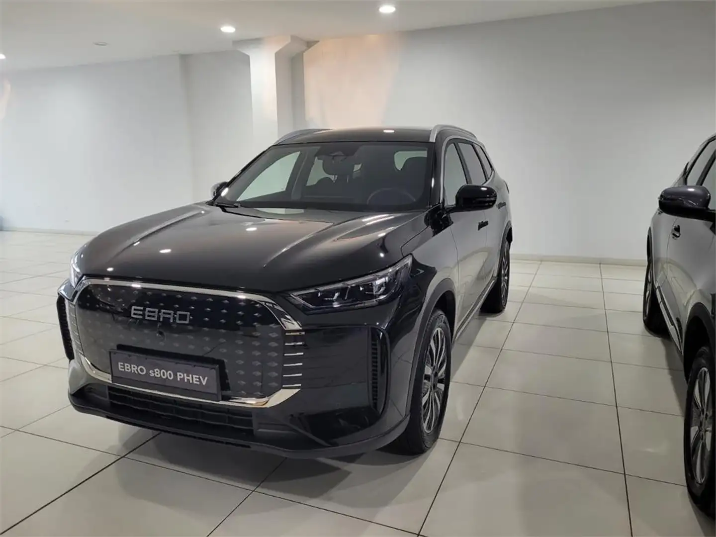 Ebro s800 1.5 TGDI PHEV Premium E-CVT - 1