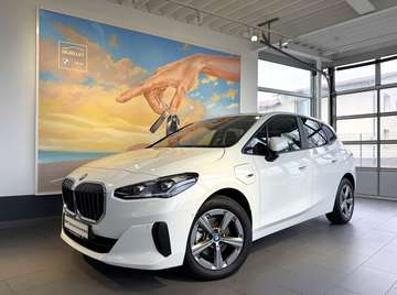 225e xDr. Active Tourer HUD+KOMF+NAVI+KAM+ad.LED