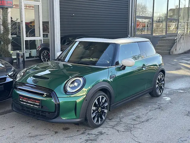 MINI Cooper S MINI Cooper SE 32,6kWh Aut. Panorama, Kamera, S...