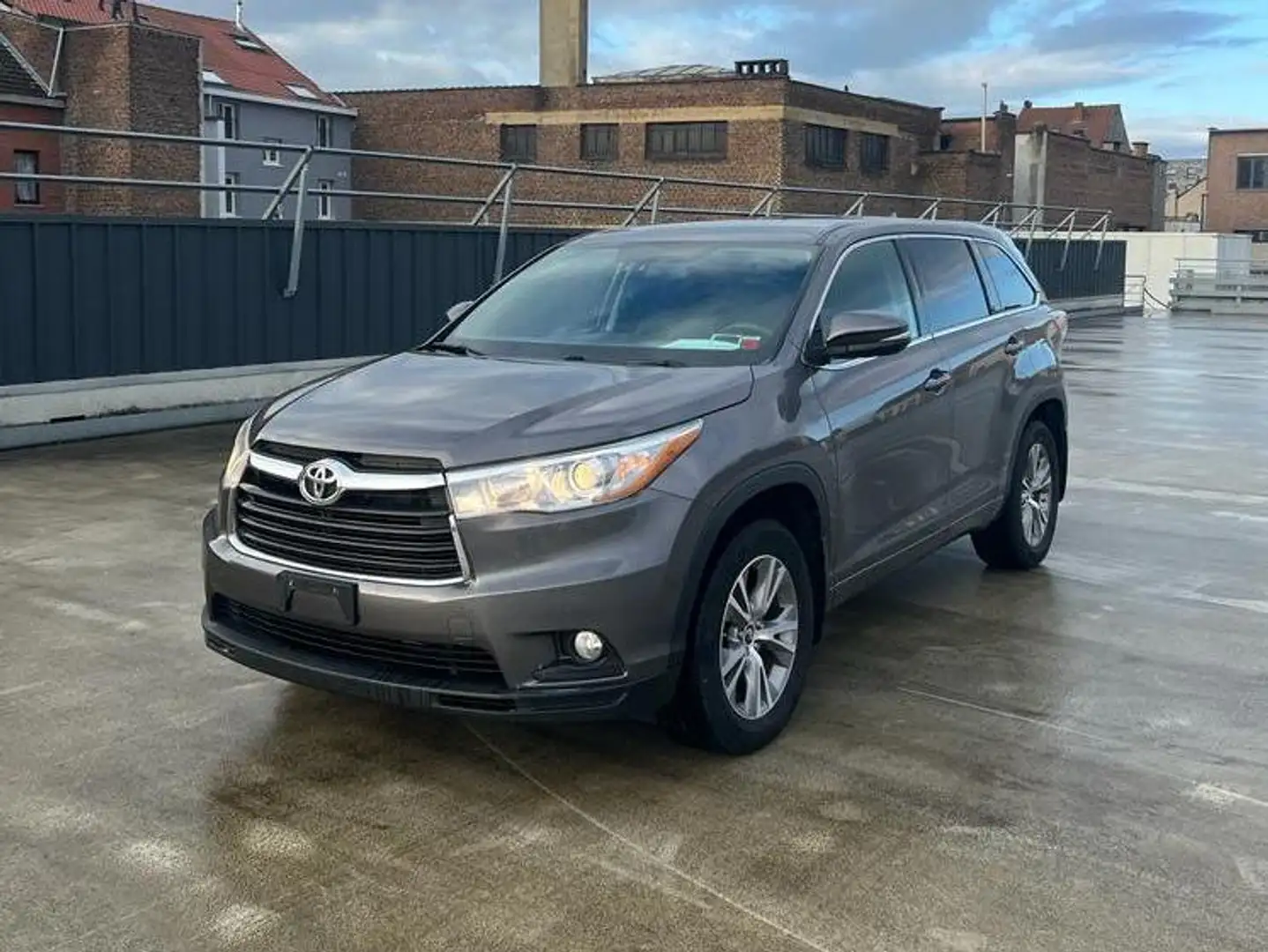 Toyota Highlander ONLY FOR EXPORT OUT OF EUROPE siva - 1
