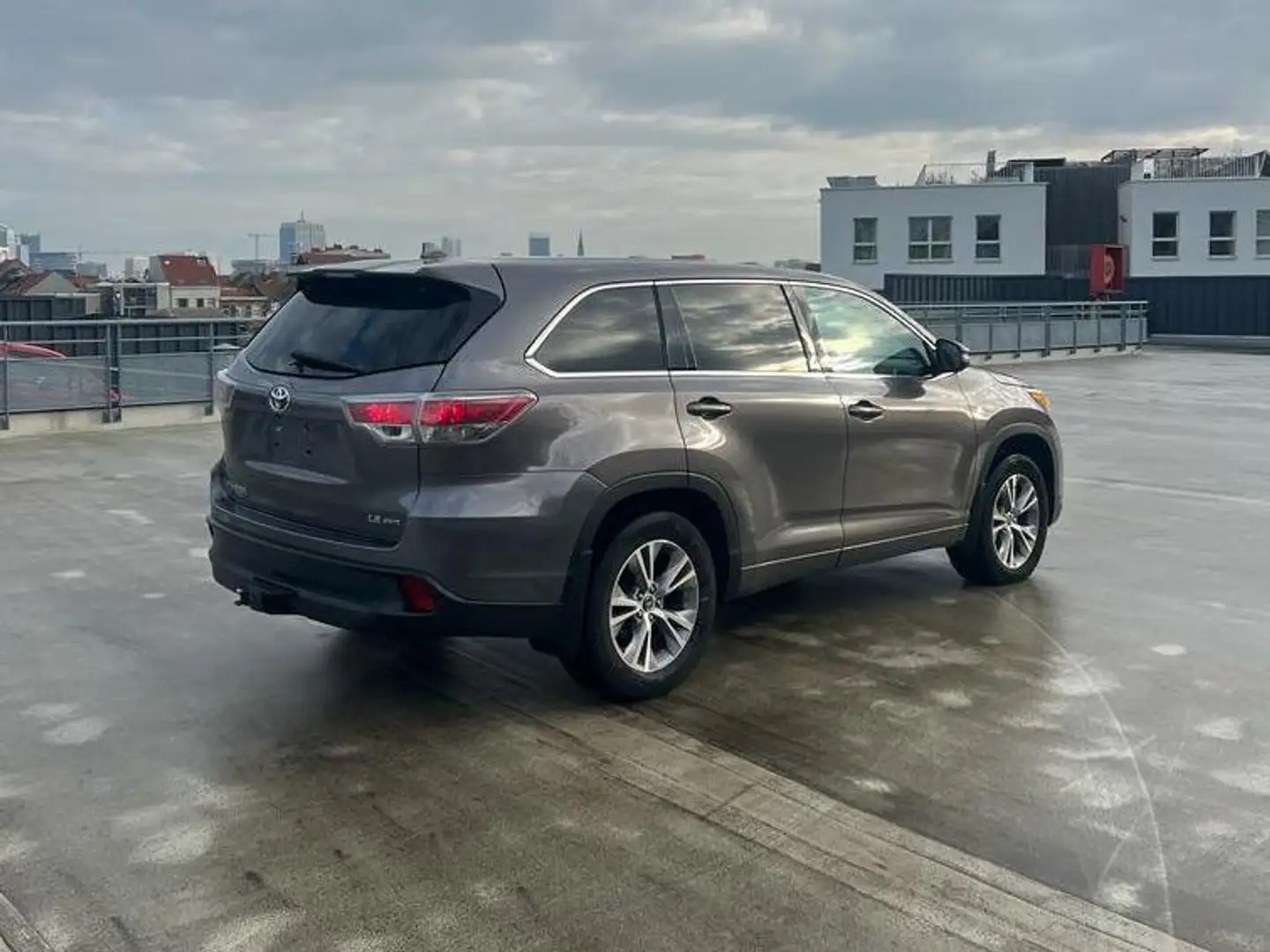 Toyota Highlander ONLY FOR EXPORT OUT OF EUROPE Gris - 2